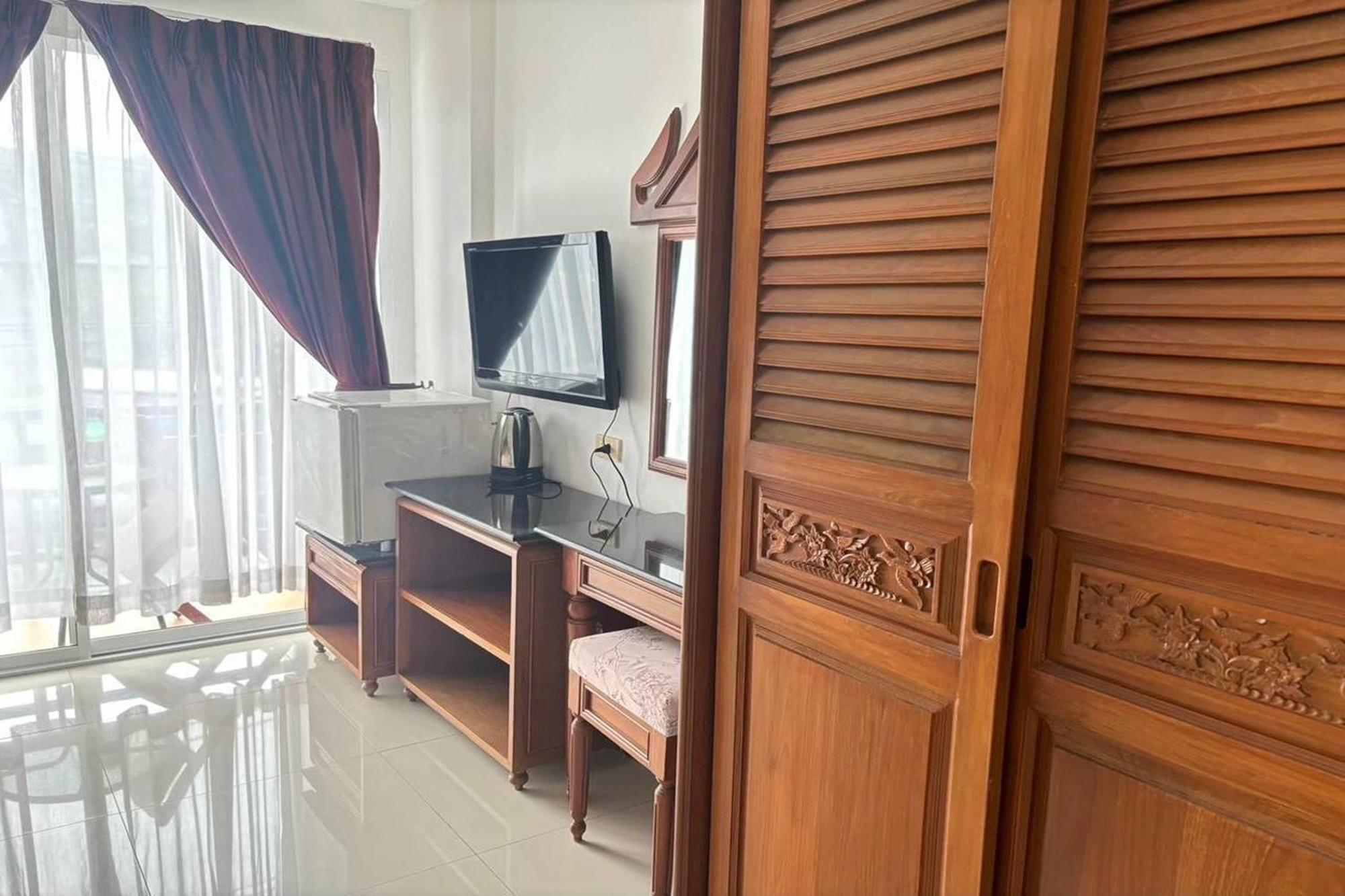 Praew Mansion Hotel Bãi biển Kamala Ngoại thất bức ảnh