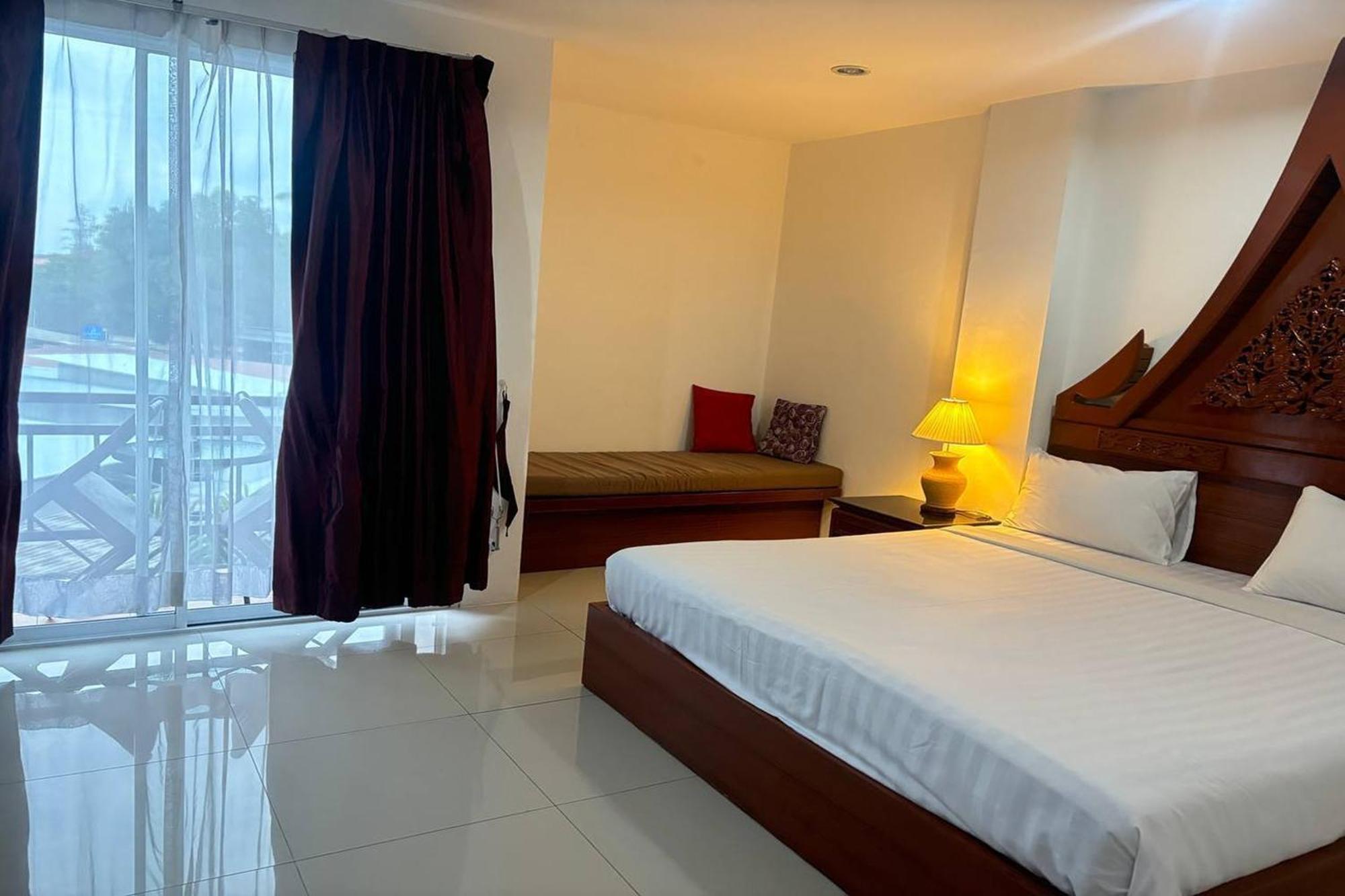 Praew Mansion Hotel Bãi biển Kamala Ngoại thất bức ảnh