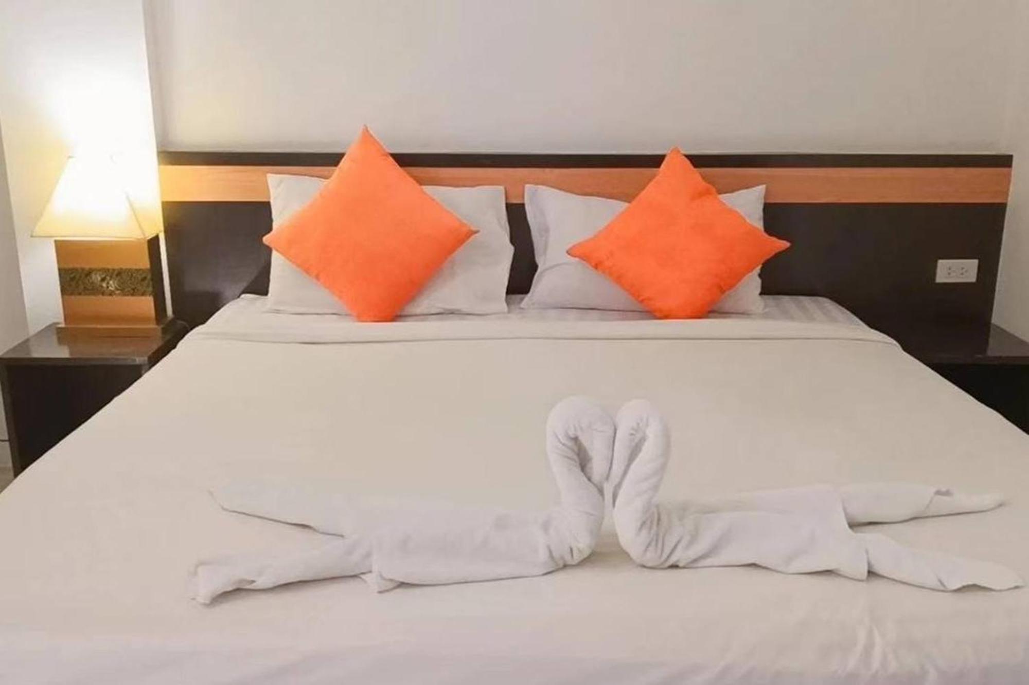 Praew Mansion Hotel Bãi biển Kamala Ngoại thất bức ảnh