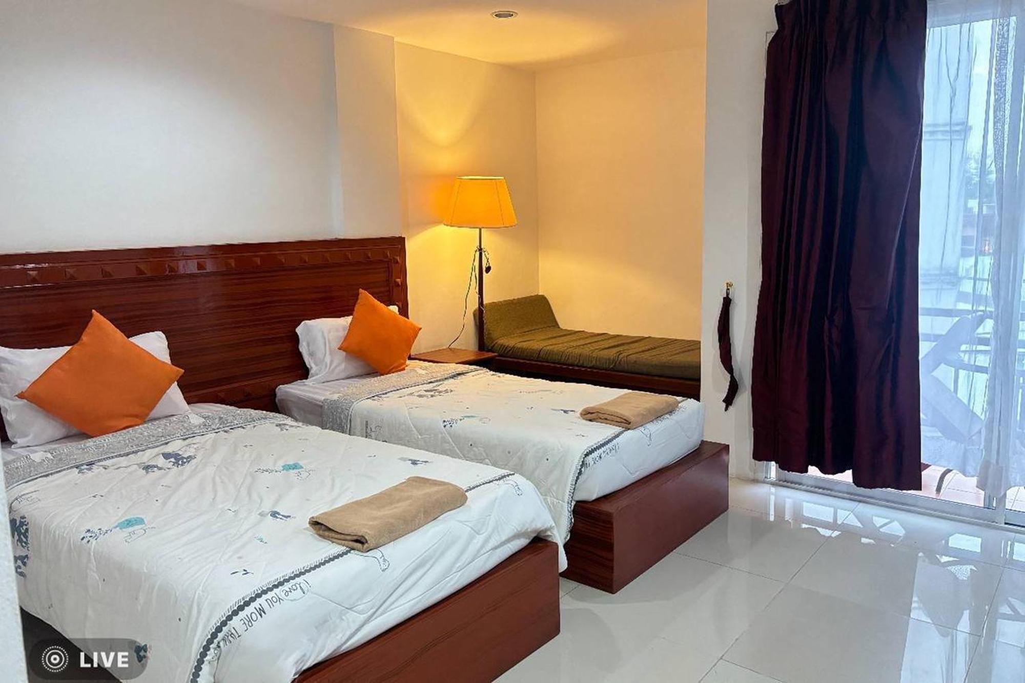 Praew Mansion Hotel Bãi biển Kamala Ngoại thất bức ảnh