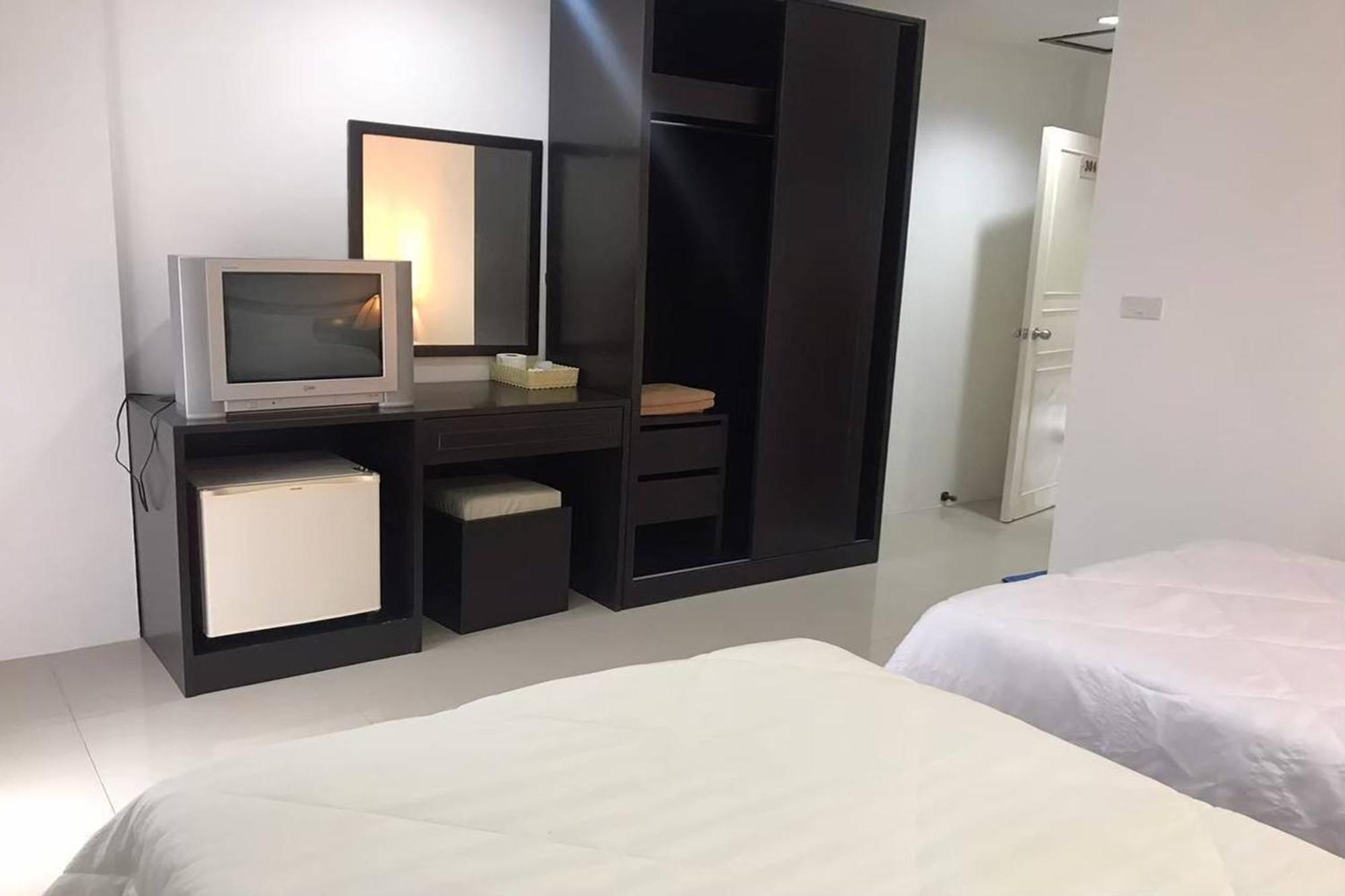 Praew Mansion Hotel Bãi biển Kamala Ngoại thất bức ảnh